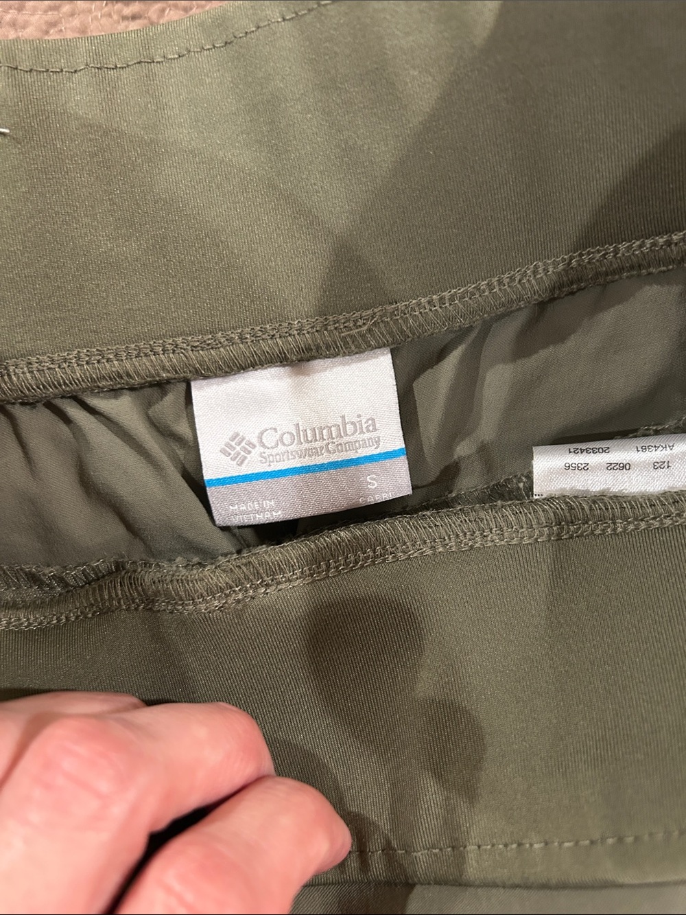 Columbia Olive Green and Black Performance Capri - Picture 2 of 4